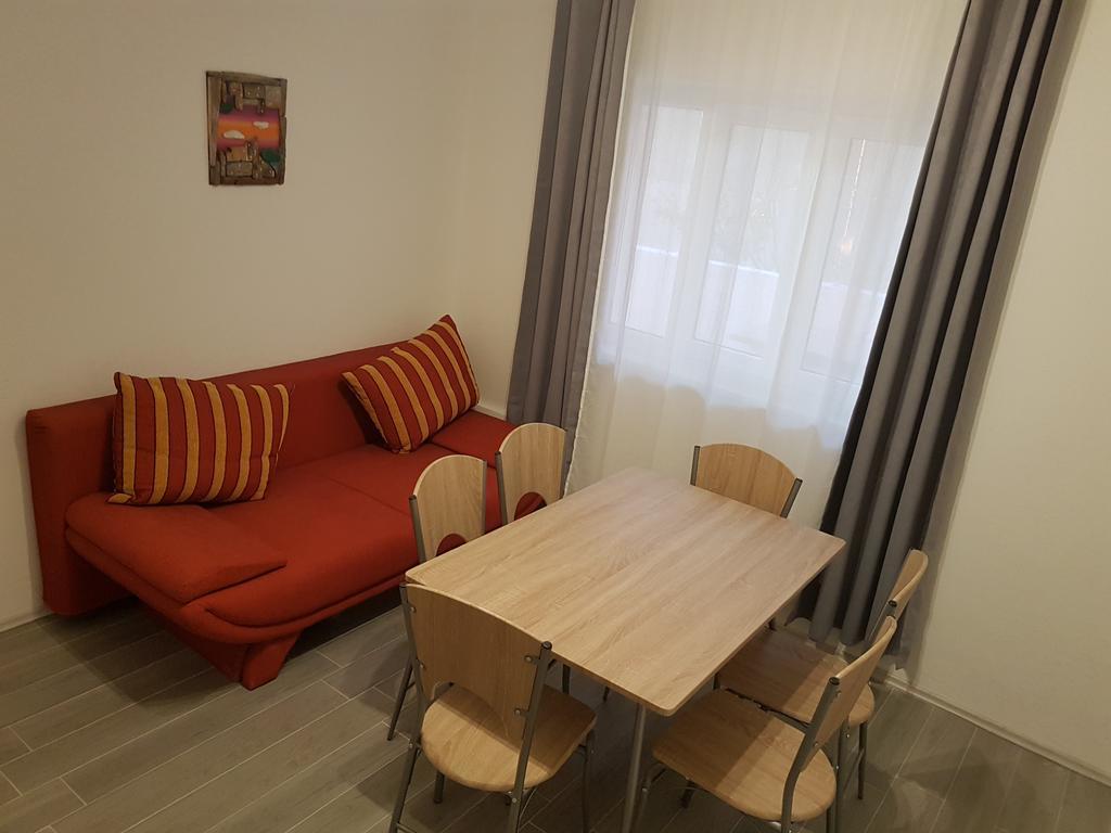 Apartments Kk Celina Εξωτερικό φωτογραφία